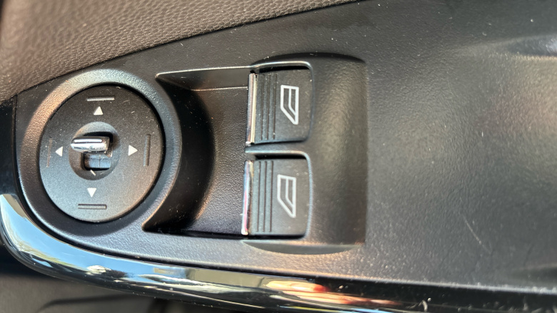 Ford Fiesta 1.25 82 Zetec 5dr Petrol Hatchback